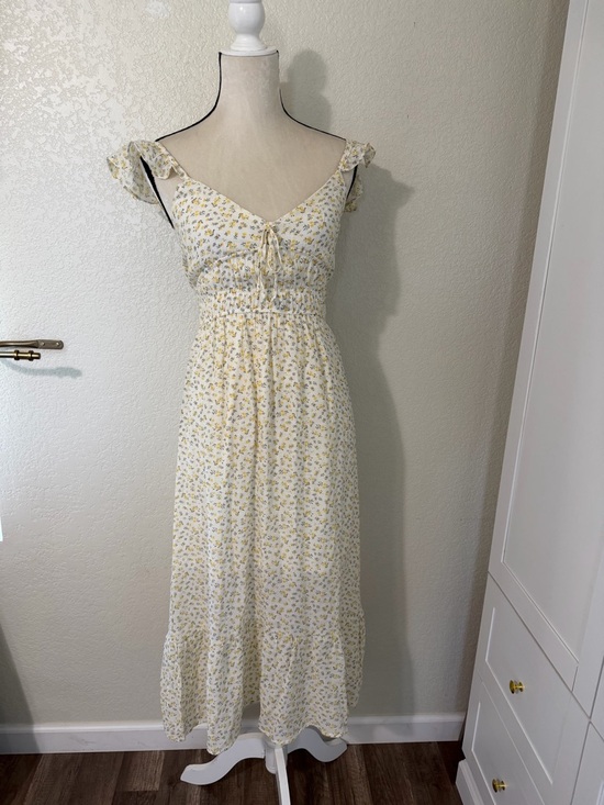 Derek Heart Dresses & Skirts - Derek Heart Floral Maxi Romantic Dress